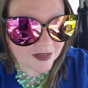 Meet your Posher, Dawn